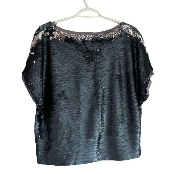 Free People We The Free Glitz It Reversible Sequin Top Blue Silver Blouse Sz XS - Picture 4 of 10